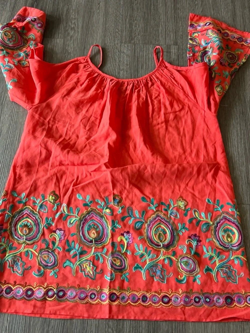 Karen Kane Red Cold-Shoulder Embroidered Tunic Top - Picture 3 of 4